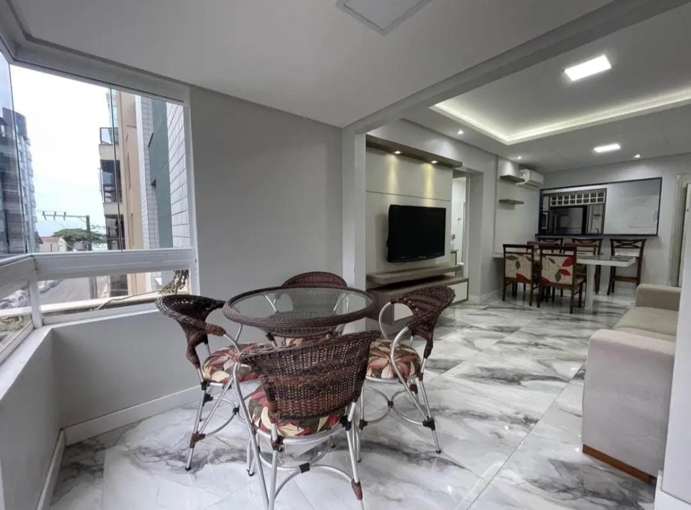Apartamento Alto Padro - Temporada - Meia Praia - Itapema - SC